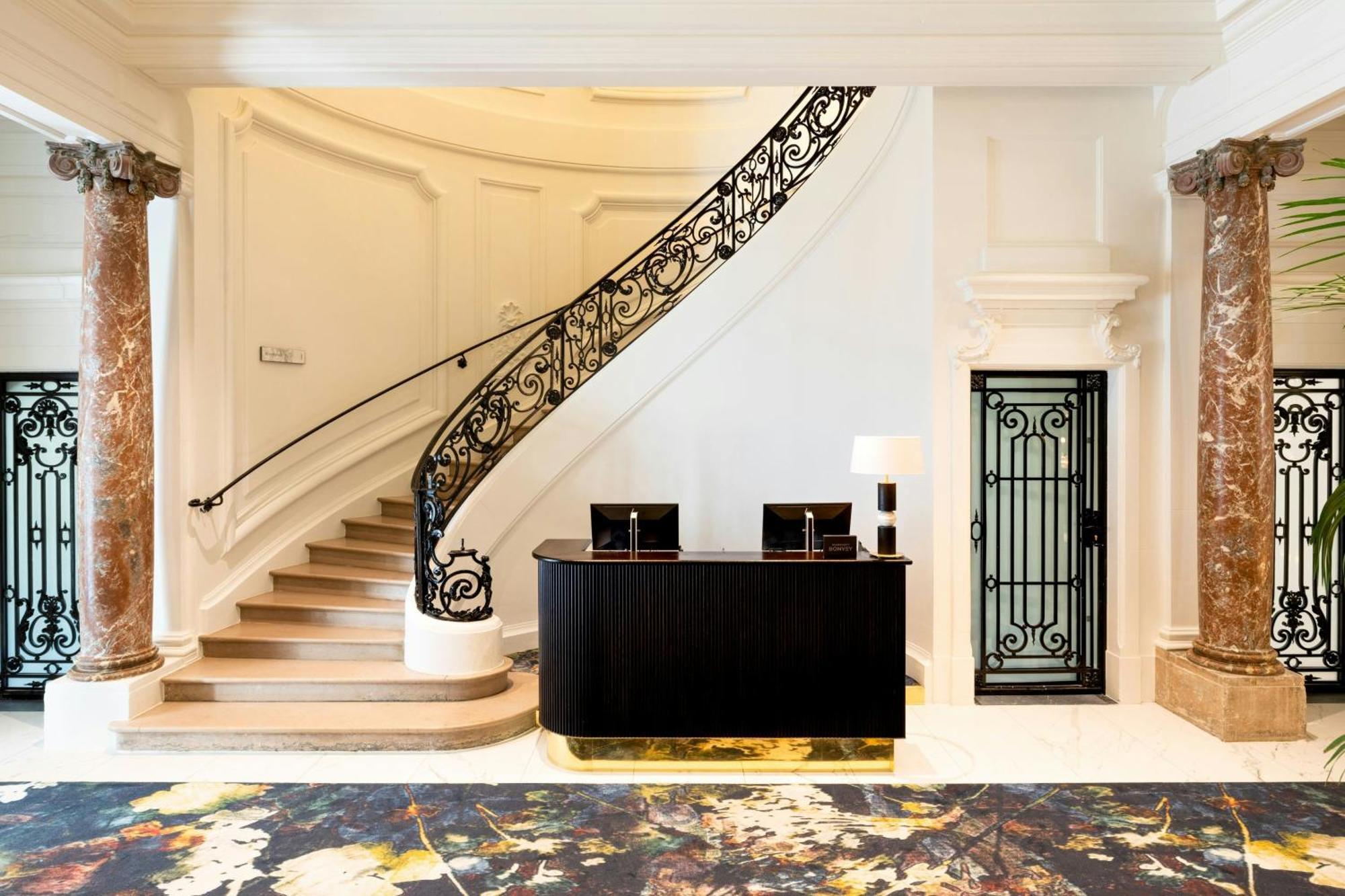 Sapphire House Antwerp, Autograph Collection By Marriott Ξενοδοχείο Εξωτερικό φωτογραφία The lobby of the hotel