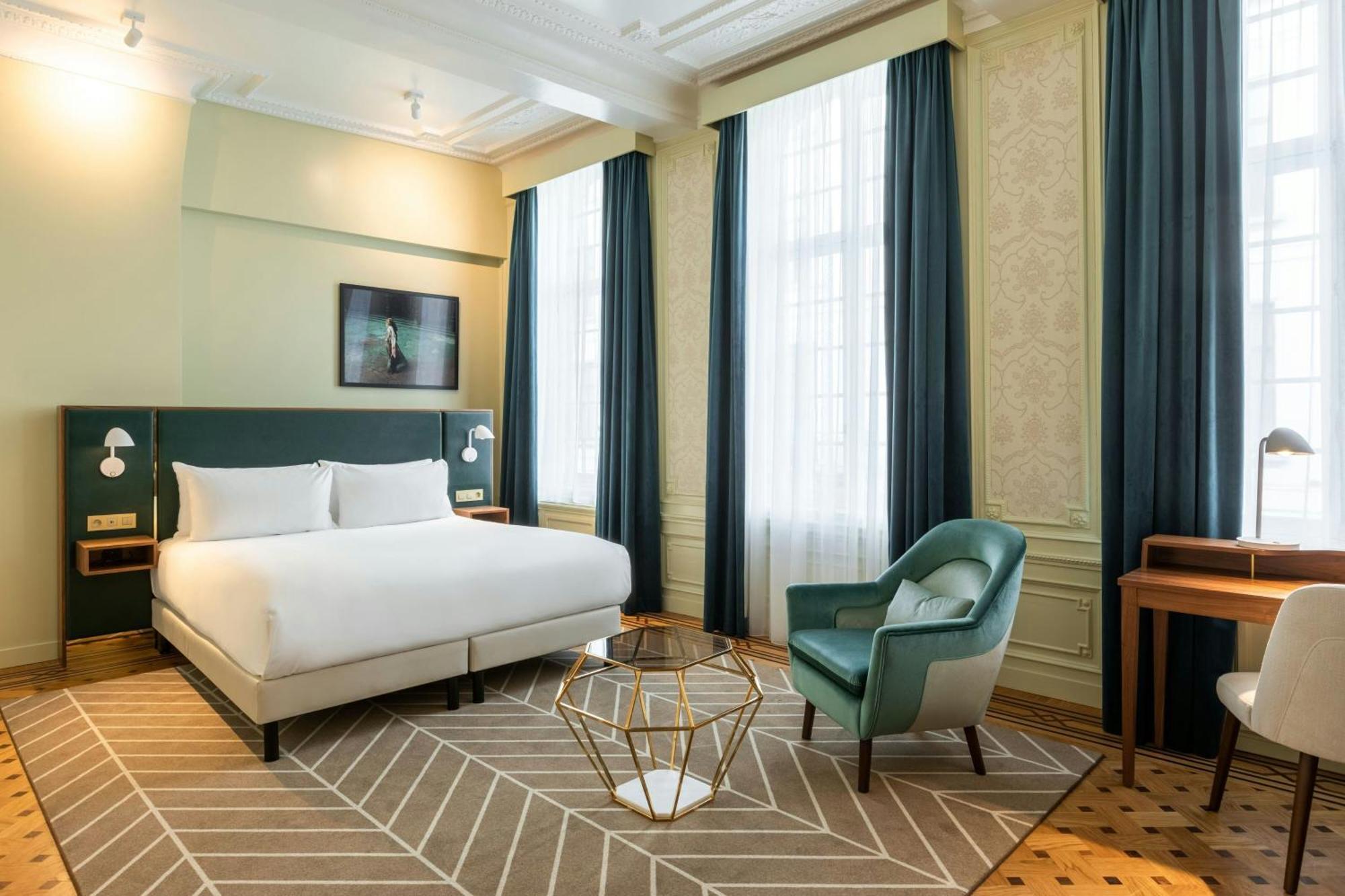 Sapphire House Antwerp, Autograph Collection By Marriott Ξενοδοχείο Εξωτερικό φωτογραφία A room at the hotel